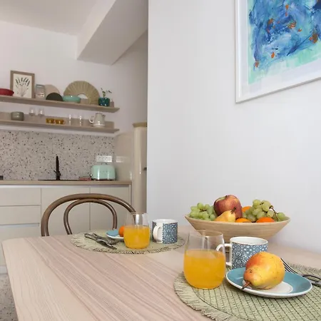 Orange Boutique S Apartment