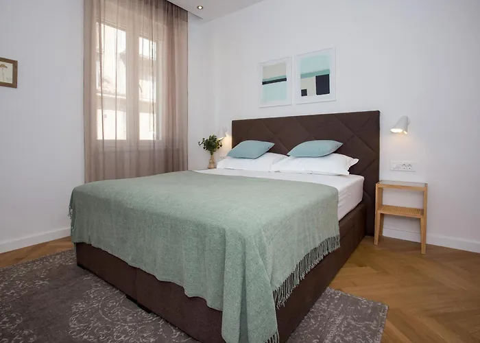 Apartment Orange Boutique S Split