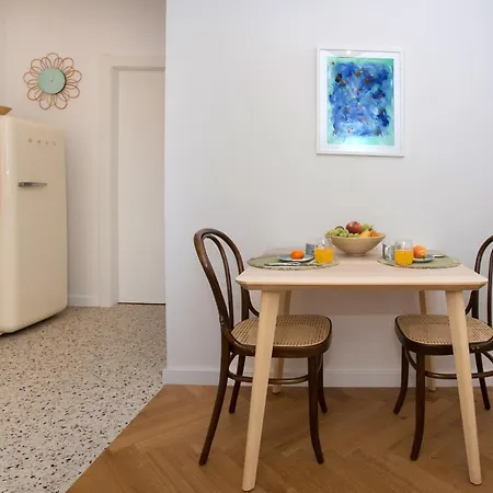 Orange Boutique S * 스플리트